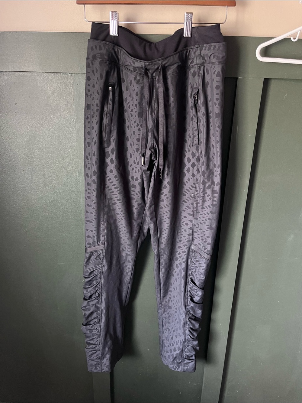 lululemon Runderful Black Patterned Jogger Pants with Drawstring